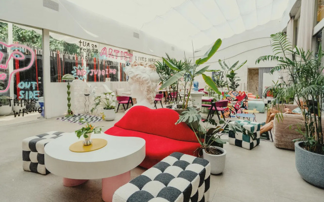 The Fig Lobby Hotel