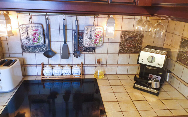 Апартаменты Aelita с камином и джакузи