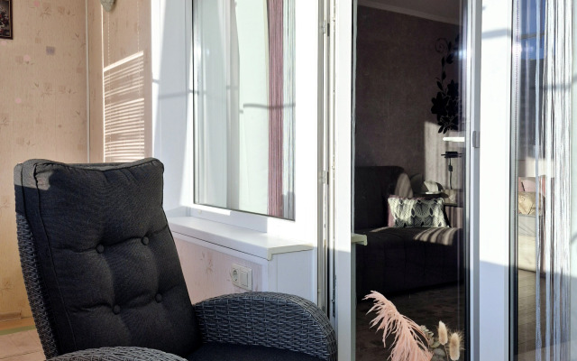 Dizaynerskaya "Modern" Flat