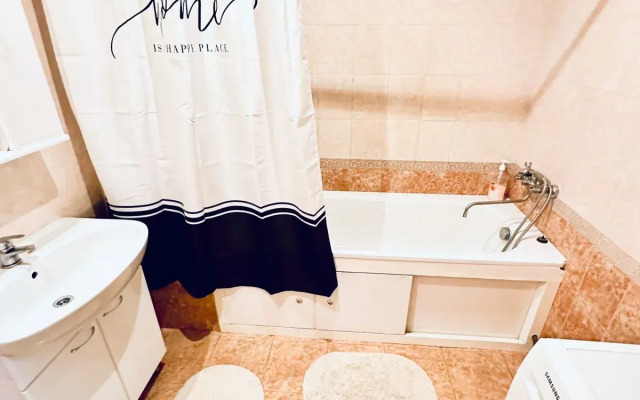 Апартаменты КВАРТ отель на Первомайском проспекте