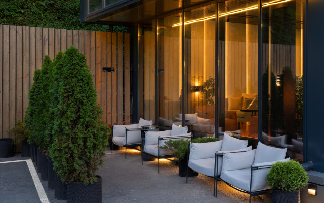 Breezko Hotel