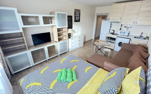 Prospekt Astrakhova 9 Apartments