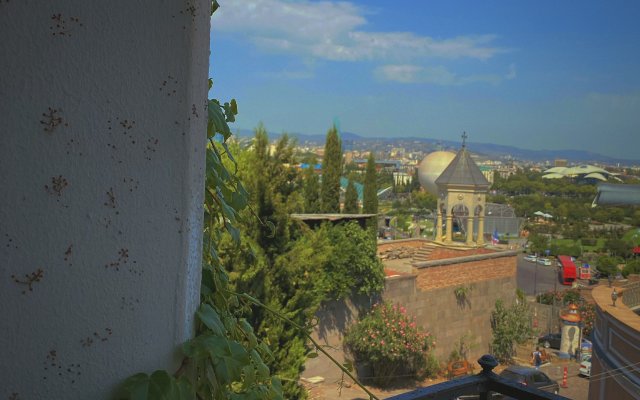 Old Metekhi Hotel