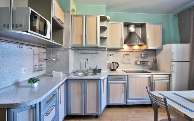 Апартаменты на проспекте Космонавтов 61