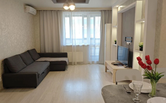 Na Ulitse Khakima 50 Flat