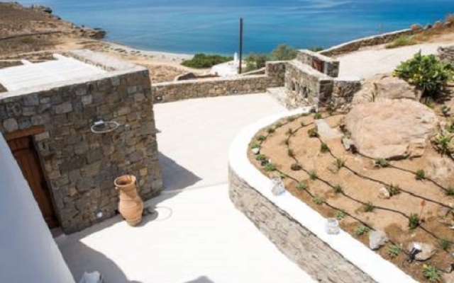 Gorgeous Studio In Cycladic Architecture Overlooking The Aegean Apartments