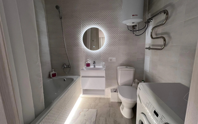 Апартаменты Новая уютная двухкомнатная квартира в Краснодаре