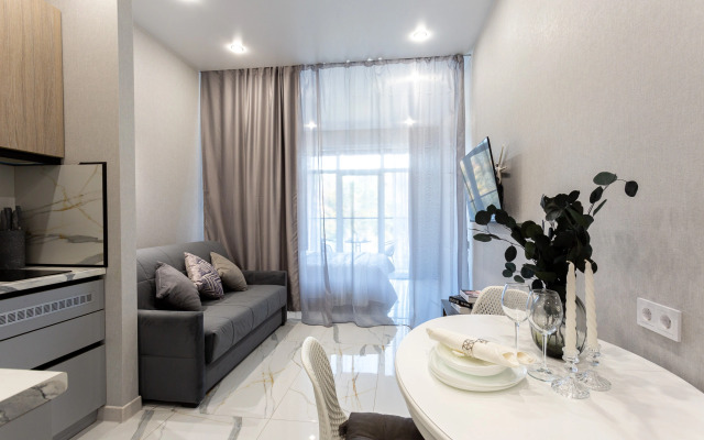 S Balkonom Vozle Morya Alleya 254 Flat