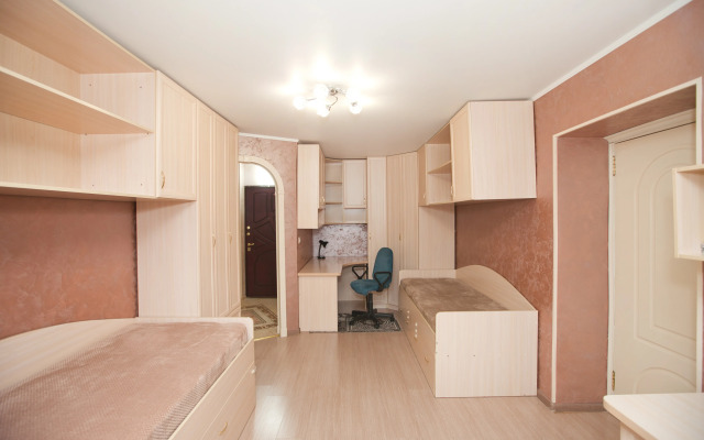 Апартаменты Двухкомнатная на Чертановской 47 к.1