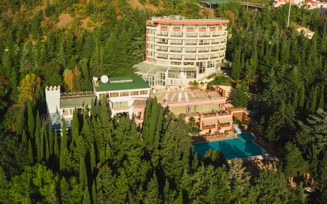 More Spa & Resort