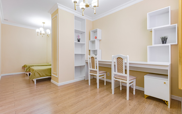 Symphony Guest House Flat