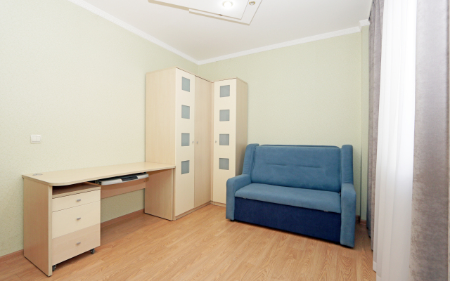 V Shelekhove 6 Flat