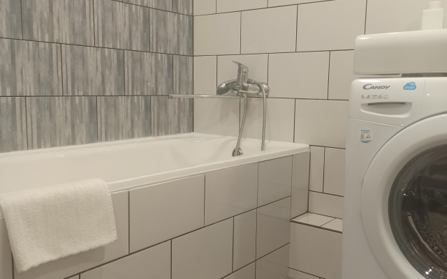 Квартира Просторная Евродвухкомнатная квартира на Закирова