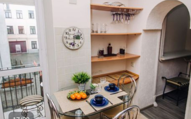 Apartments Trekhkomnatnye Apartamenty