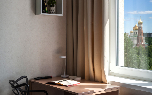 Laguna Frunzenskaya Flat
