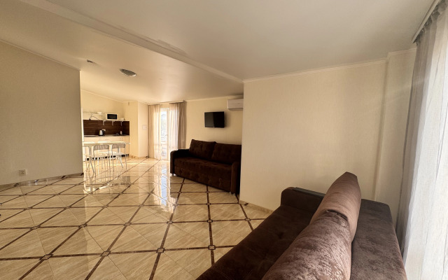 Gostevoy Dom Diamond Guest House