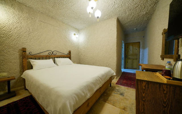 Отель Nirvana Cave House