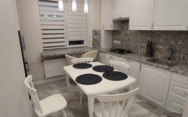 Na Solnechnoy 94 Flat