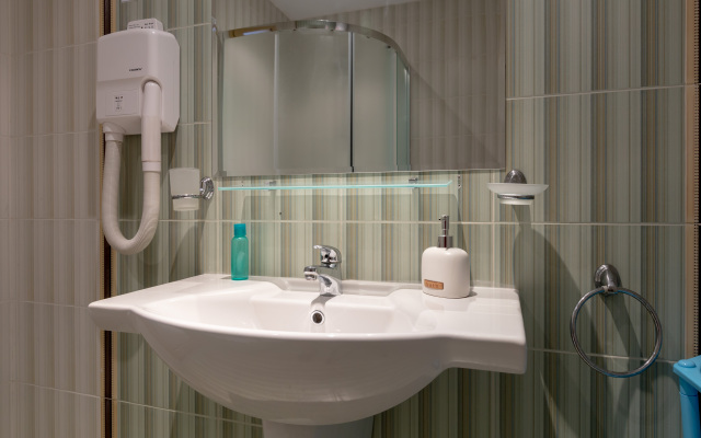 Апарт-отель Quiet Family