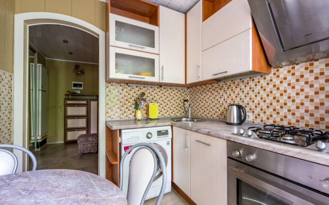 Na Prospekte Kosmonavtov Flat