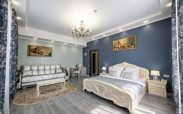Venice Hotel