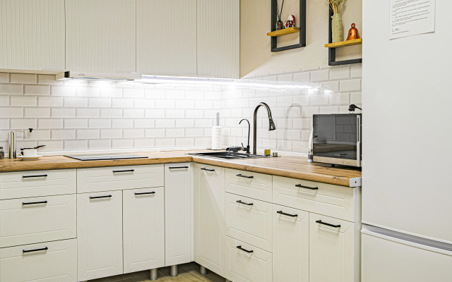 Апартаменты SunSet Чазова 2