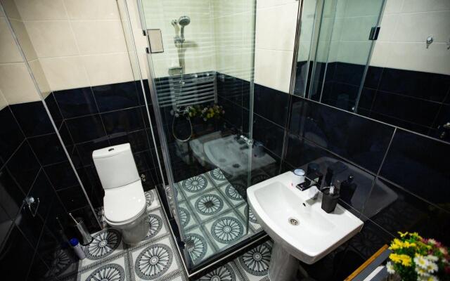 Sky Rooms Hotel