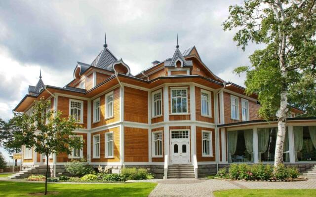 Skandinaviya I SPA Hotel