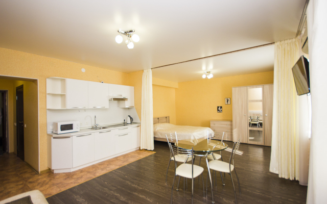 Arbat Pervyy Tyumen' Tsentr Hotel