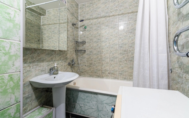 3-K v Tsentre Almaty Flat