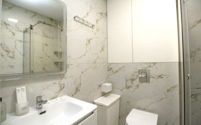 Квартира Потрясная студия 1-192