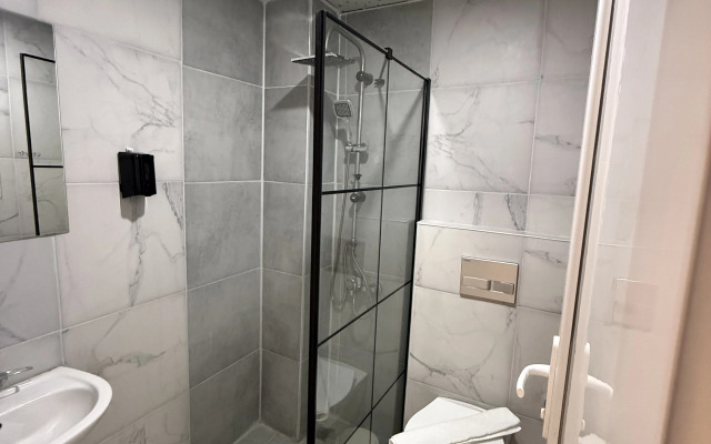 Babil Hotel