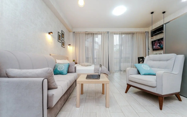 7 Krymskiy Mamayka Apartment