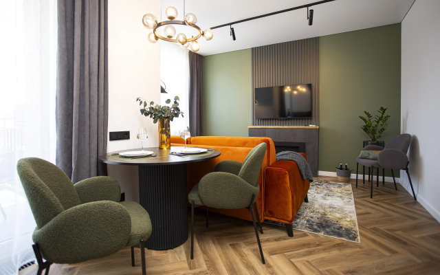 Svetlaya Prostornaya Na Varakina Flat