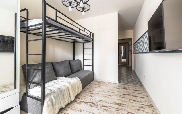 Na Petrovskom bulvare, 7 Flat