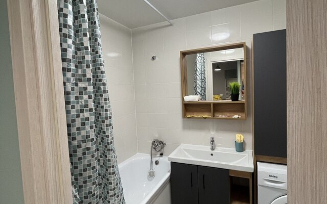 Stil'naja dvuhkomnatnaja metro Bratislavskaja Flat