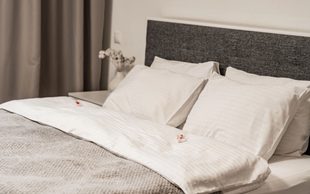 Апартаменты SKY INN Color Grey