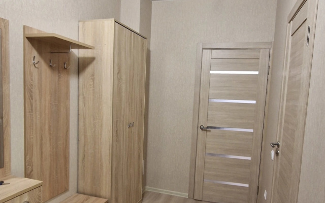 Na Neftyanikov 7 Flat