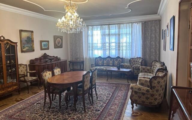 Aram Guest house