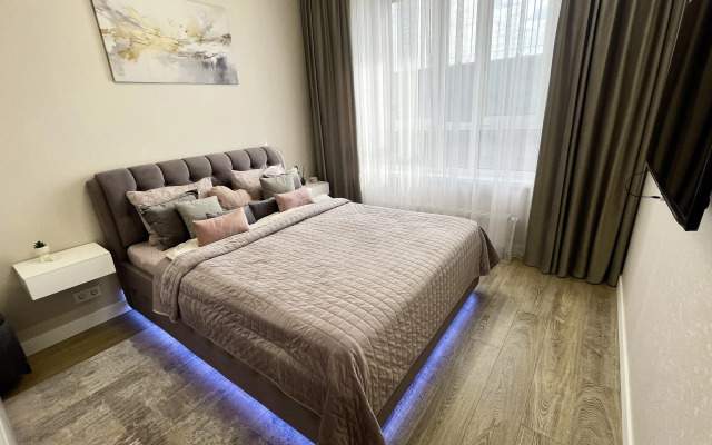Sovremennaya U Mescherskogo Parka Flat