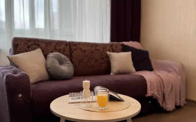 Sovremennaya kvartira v mikrorayone Gomzovo Flat