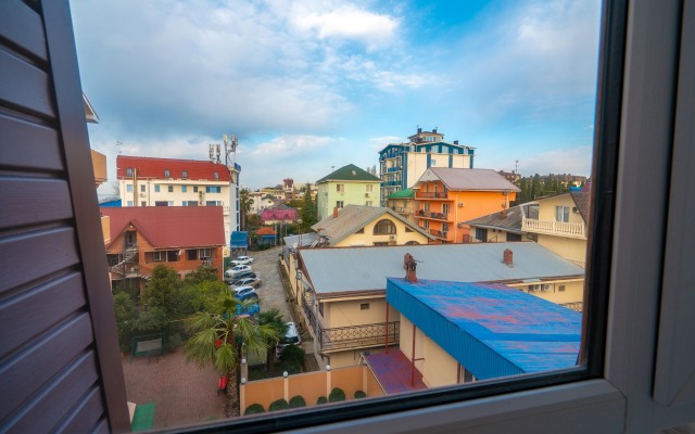 Yuzhnykh Kultur PosutochnoSochi.rf  Apartments