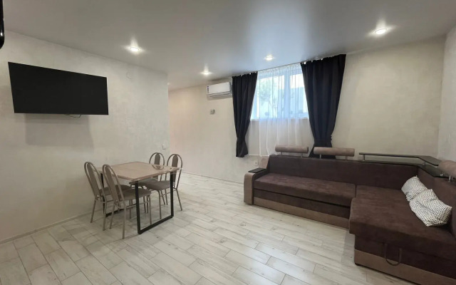 Апартаменты №9 Стандарт цоколь двухкомнатный, 2 линия (4чел)