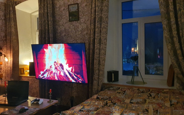 V starinnom osobnyake Revolyutsioner Ikonnikov Flat