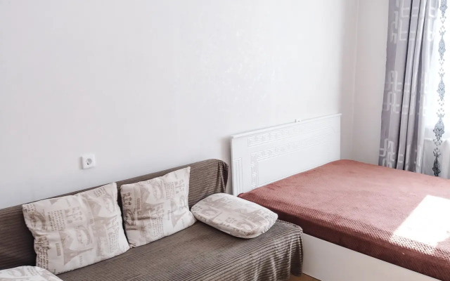 Ostrovskogo 75/1 Flat