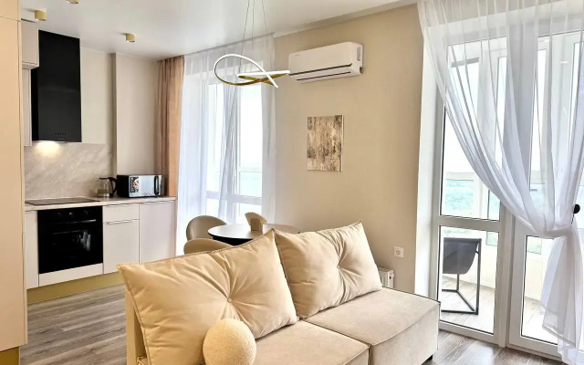 Studiya S Velikolepnym Vidom Na Reku Flat