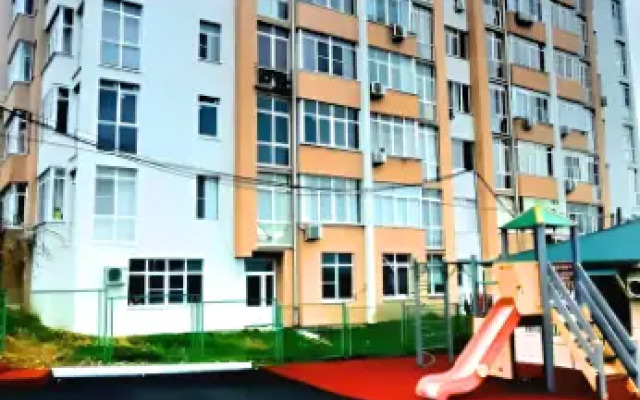 Апартаменты с Панорамными Окнами и Красивым Видом