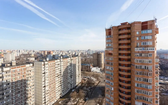 Trekhkomnatnaya v 15 Minutakh ot Czentra Flat