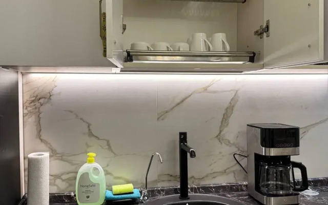 Klacca Lukhury Flat