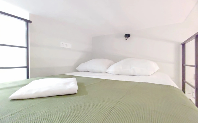Komfortny Trekhmestny Nomer Flat